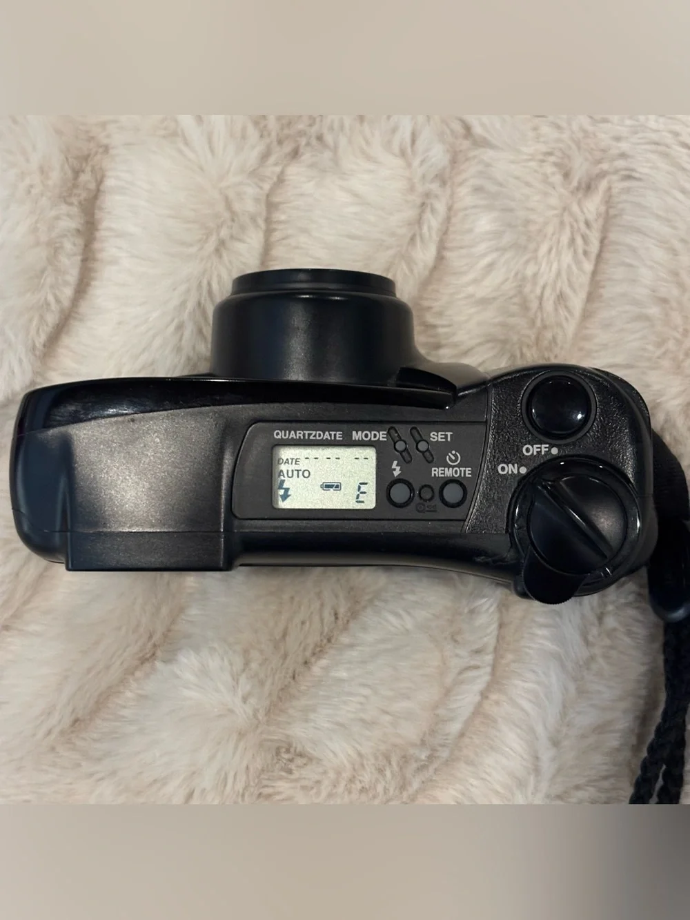 Olympus Superzoom 760 Auto Focus 35-76mm Film Camera